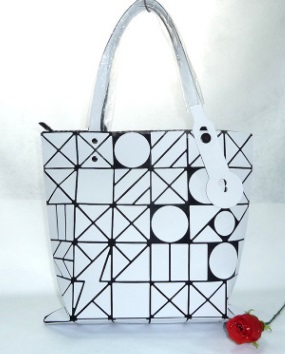 сумка женская прямоугольная матовая геометрические фигуры с ручками через плечо с застёжкой молнией цвет БЕЛЫЙ