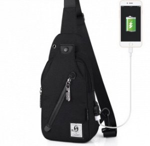 Рюкзак Рюкзак спортивный водонепроницаемый с застёжкой молнией+USB цвет ЧЁРНЫЙ, материал верха полиэстер. Размер(длина см*ширина см*высота см): 16см*5см*33см