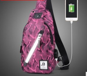 Рюкзак Рюкзак спортивный водонепроницаемый с застёжкой молнией+USB цвет ФИОЛЕТОВЫЙ КАМУФЛЯЖ, материал верха полиэстер. Размер(длина см*ширина см*высота см): 16см*5см*33см