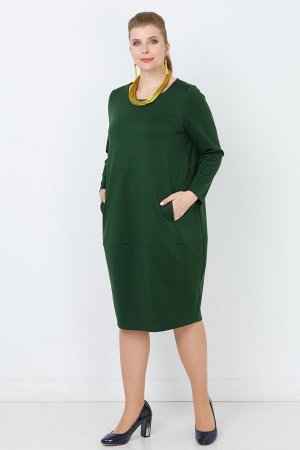 Оливковый Женственное платье средней длины с полукруглой горловиной. Фасон модели с длинными рукавами, втачными боковыми карманами , со слегка зауженным низом. Однотонный вискозный трикотаж модели поз