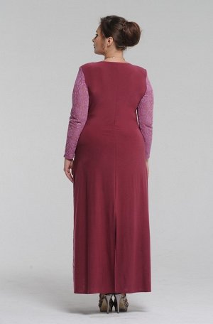 Брусника  Длинное, элегантное платье с эффектным разрезом сзади. Фасон модели сочетает полуоблегающий верх и довольно свободный низ. Комбинация разных тканей - тонкого однородного трикотажа и нежного 