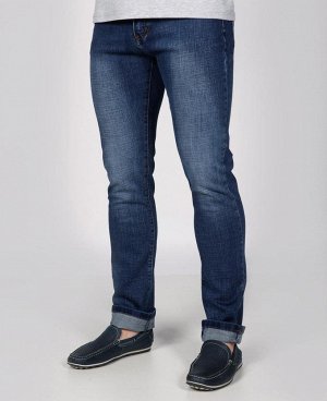 . Синий
Молодежные пятикарманные джинсы зауженного кроя, с застежкой на молнию.
Состав: 72% - хлопок, 26% - полиэстер, 2% - спандекс.