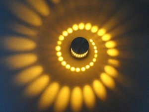 ночник Светильники теперь могут не только освещать комнату, но и украшать Ваши помещения калейдоскопом необычных световых эффектов.  В светильниках используются светодиодные лампы которые по мимо того