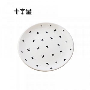 керамическая тарелка