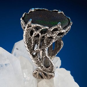 Кольцо опал благородный черный Австралия (серебро 925 пр.) размер 18