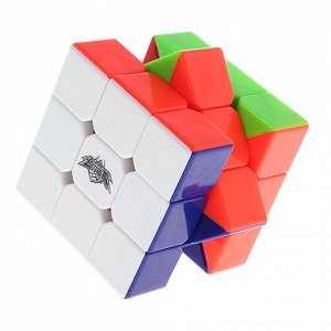 Кубик Цветной кубик от компании Cyclone Boys. Быстрый, контролируемый, режет углы, достаточные для скоростной сборки. 
Стоит отметить, что данный кубик выполнен из цветного пластика (без наклеек), поэ