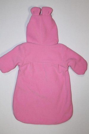 Розовый Чудесный комбинезон-конверт из нежного и мягкого на ощупь флиса (260г/м2) отлично подойдет для младенца. В теплую погоду летом очень удобно его использовать для прогулок на свежем воздухе. Ест