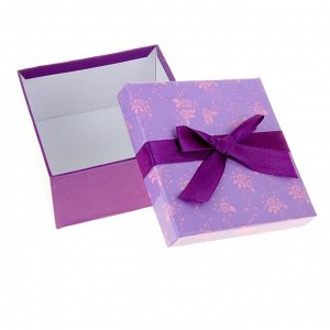 Коробка подарочная "Нежные мгновения", цвет сиреневый, 13 х 13 х 6,5 см