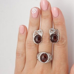 Серебряное кольцо с янтарем - 606