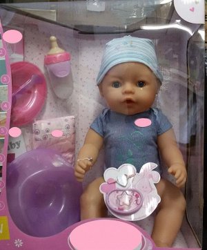 кукла Размер куклы 43 см. 
Куклу можно кормить, купать, ходить на горшочек. 
Коробка (упаковка) с трещиной
Цена в магазине 5980 р