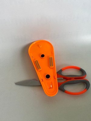 Ножницы в футляре (оранжевые) на магните
