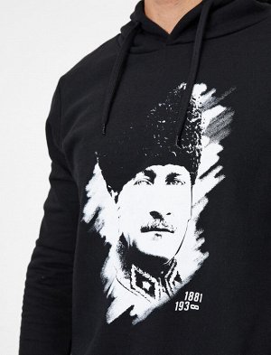 Толстовка с капюшоном и принтом Ataturk