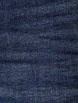 Удобные джинсовые шорты из ткани