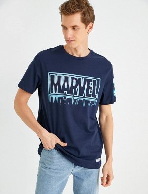 Лицензионная футболка Marvel с принтом