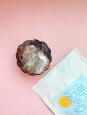 Кофейное мыло с люффой DOUBLE SHOT SCRUBBY для антицеллюлитного массажа
