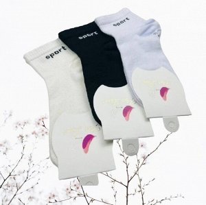 Носки женские спортивные укороченные. Цвет: черный, молочный