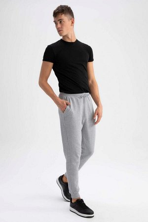 Спортивные штаны Slim Fit с эластичными штанинами