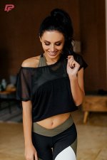 Укороченная футболка с сеткой