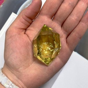 Кристалл двухконечный из Цитрина
