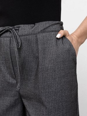 Укороченные брюки в мелкую елочку