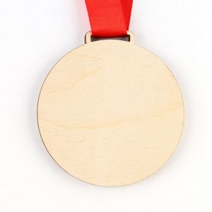 Медаль на ленте «Выпускник», дерево, d = 8,5 см