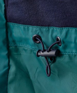 Ветровка с капюшоном и накладными карманами зеленая Button Blue