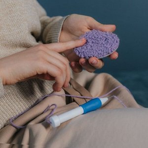 Игла для вышивания, для ковровой техники, d=1.3/1.6/2.2 мм, с нитевдевателями, белая, синяя