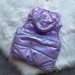 Фиолетовая жилетка