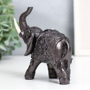 Сувенир полистоун "Слон рыцаря" под металл 8,8х4,8х12 см
