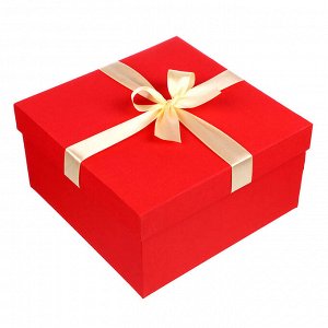 Коробка подарочная с бантом тиснение Рогожка 21x21x11 см красный