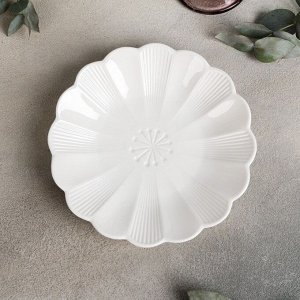 Тарелка пирожковая Magistro «Ромашка», d=18,5 см, фарфор, цвет белый