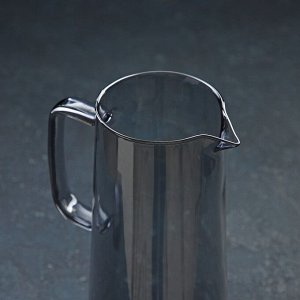 Набор питьевой из стекла Magistro «Дарк», 5 предметов: кувшин 1,35 л, 4 стакана 320 мл, цвет тёмно-серый
