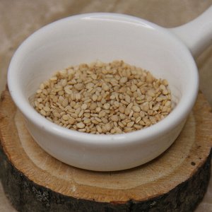 Кунжут золотистый для проращивания, 100 г