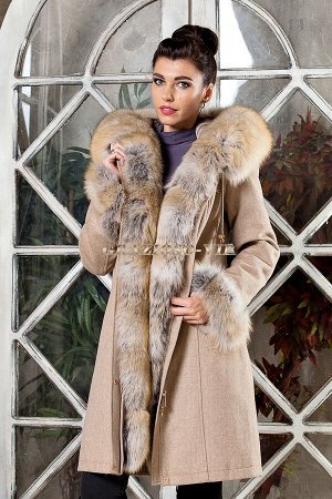 Модная парка- пальто из кашемира и шерсти с отделкой из меха лисы