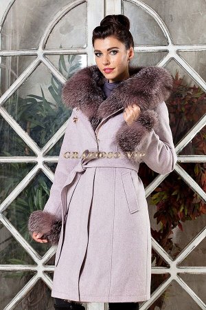 Модная парка- пальто из кашемира и шерсти с отделкой из меха чернобурки