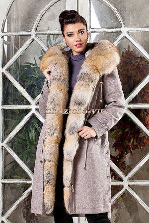 Длинная парка- пальто из кашемира и шерсти с отделкой из меха лисы