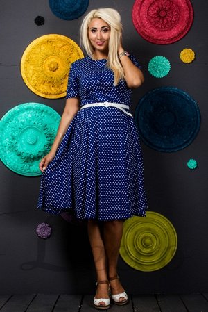 Платье Материал: штапель горох (+ пояс)Длина : до коленаДлина рукава: 1/4 короткийЦвет: синий