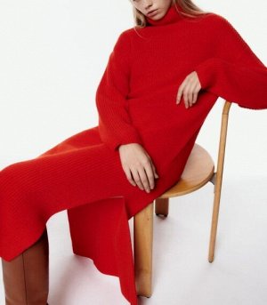 Вязаное платье ZARA со скидкой, красное