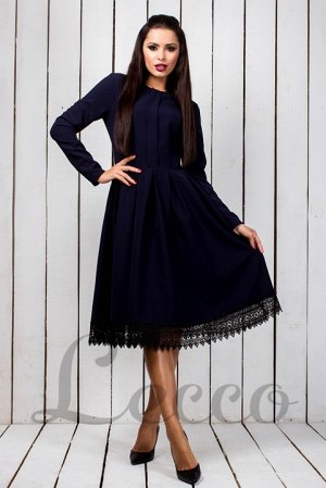 Платье Материал: креп костюмкаДлина : ниже коленаДлина рукава: длинныйЦвет: темно-синий