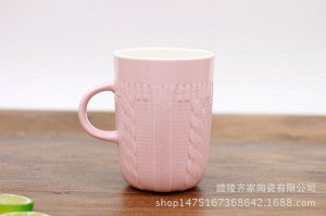 Кружка розовая вязка (керамика)