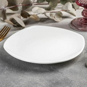 Тарелка фарфоровая пирожковая квадратная Wilmax Ilona, 16,5x16,5 см, цвет белый