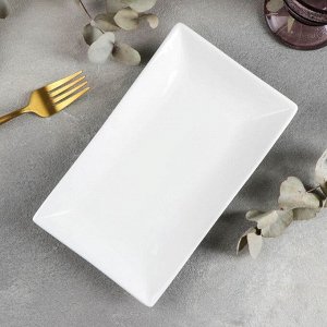 Блюдо фарфоровое Wilmax, 22,5x13 см, цвет белый