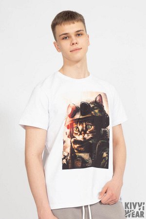 Футболка Футболка Kivviwear 1010/14 белый 
Состав: Хлопок-92%; Эластан-8%;
Сезон: Весна
Рост: 170

Джемпер мужской классического кроя. Принт методом термопереноса, цифровая печать. Ткань кулирная гла