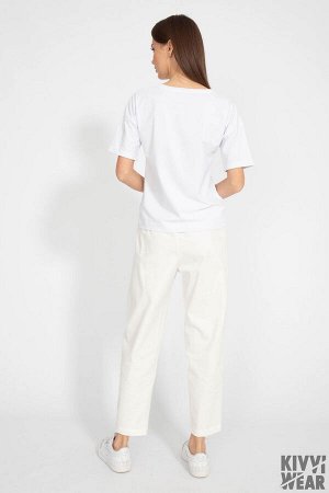 Футболка Футболка Kivviwear 4026/102 белый 
Состав: Хлопок-92%; Эластан-8%;
Сезон: Весна
Рост: 170

Джемпер свободного кроя. Удлиненный рукав, с подворотом. Принт методом термопереноса, цифровая печа
