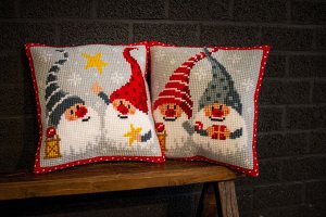 Набор для вышивания "VERVACO" PN-0172634 "Рождественские гномы со звёздами" 40 х 40 см