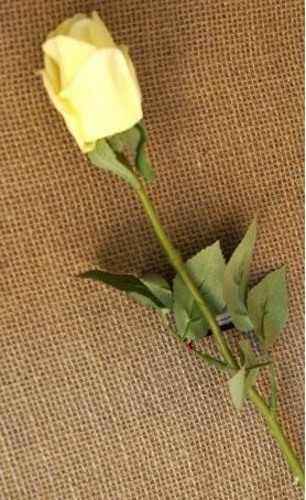 Роза бутон лимонная 54 см