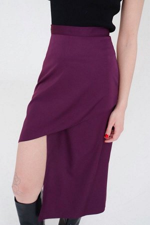 Асимметричная юбка в цвете "цикламен"