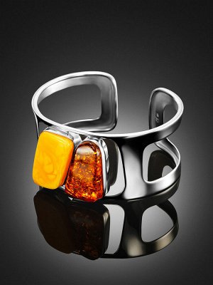 Широкий браслет ручной работы Bella Terra с янтарём разных оттенков