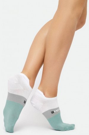 Женские спортивные укороченные носки