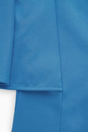 Светло-голубое платье миди с драпировками на рукавах